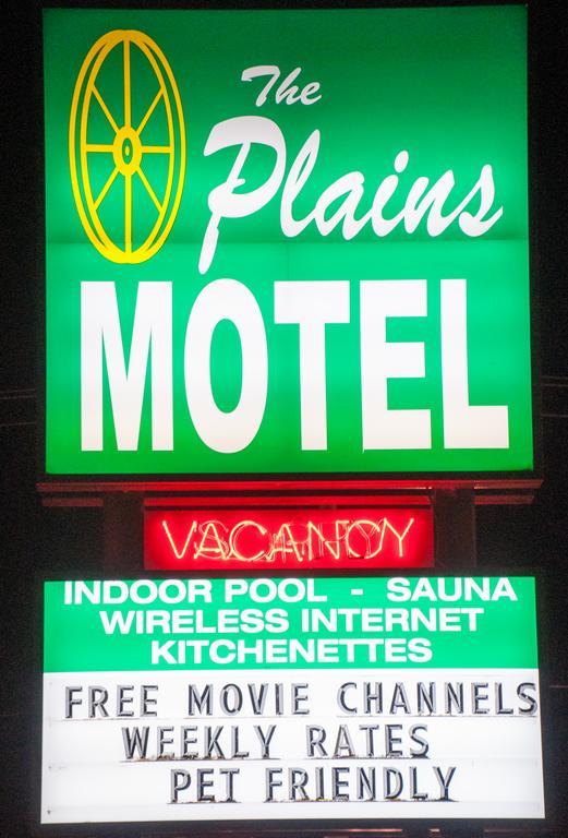 Plains Motel Brooks Exterior photo