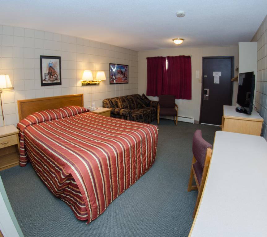 Plains Motel Brooks Room photo